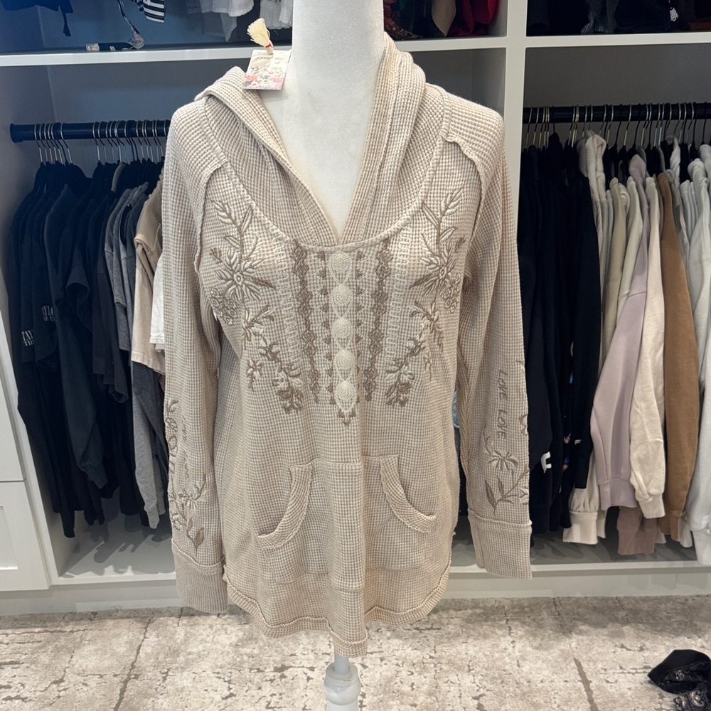 Embroidered Waffle-Knit Hooded Pullover - Cream